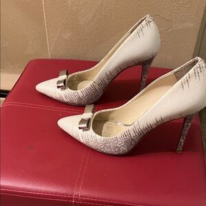 Coach White and Silver Textured Heels